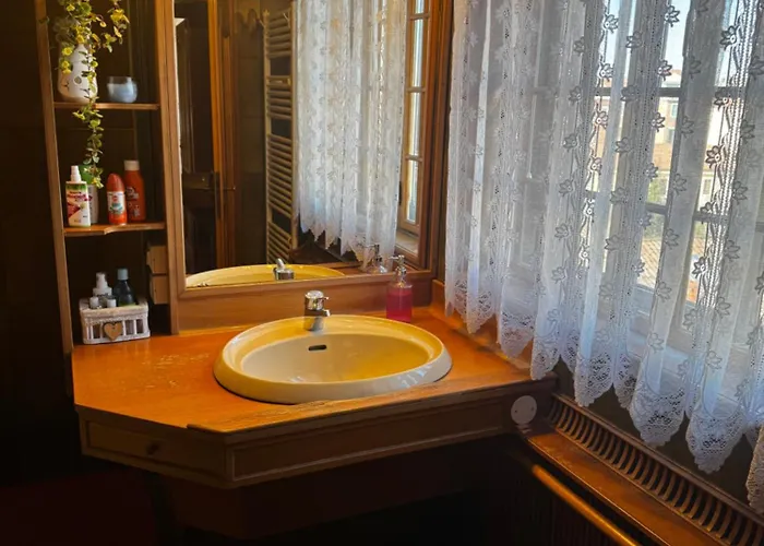 Rousseau's Апартаменты