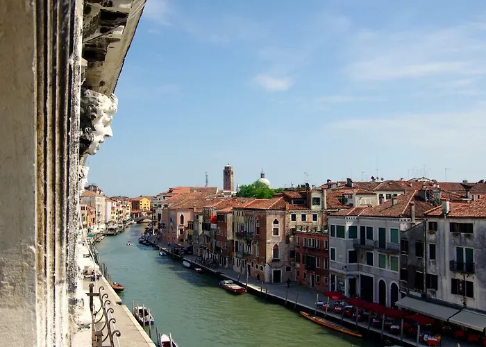 Апартаменты Rousseau's