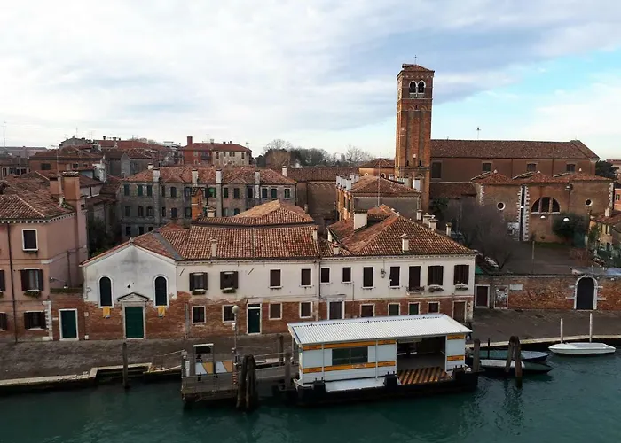 Апартаменты Rousseau's *